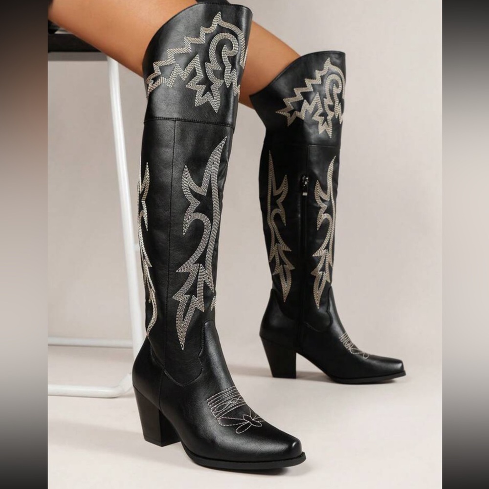 Cowgirl boots. Rodeo. Size 6.5. True to size.
